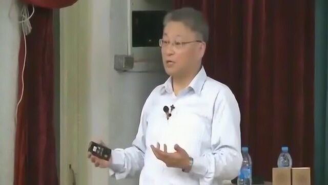 阎学通:国家关系学研究的不单单是个人事务,更多的是与大家息息相关的