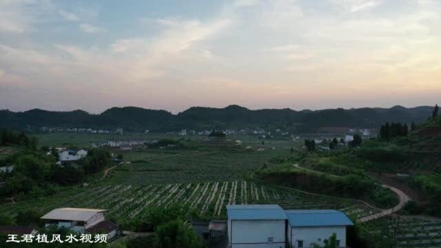 四川风水名地土星连城,葬墓地一龙出三贵,风水大师王君植成都看风水航拍