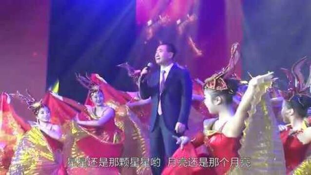 王健林演唱毛阿敏歌曲《篱笆墙的影子》完整版,好听!