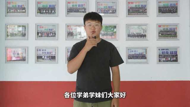 成功学子回访母校#贵州云舍千寻装饰经理刘俊宏回访母校参与成功学子报告会接受采访,分享自己工作经验