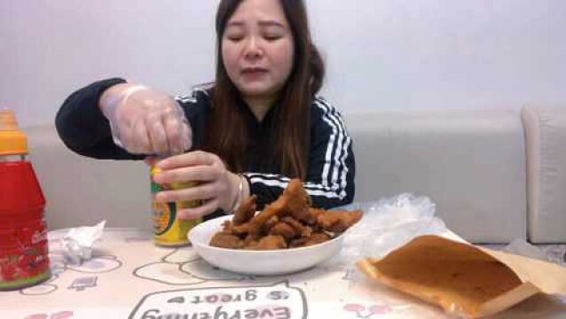 菠萝啤到底是啤酒还是饮料呢?配炸鸡真是绝了!