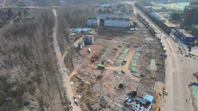 正在拆后清理大桥南路,安徽省阜阳市界首市