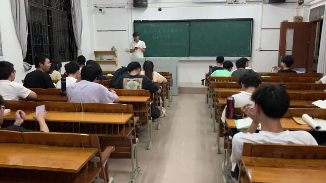 肇庆学院电子与电气工程学院21电子信息类6班团支部团日活动