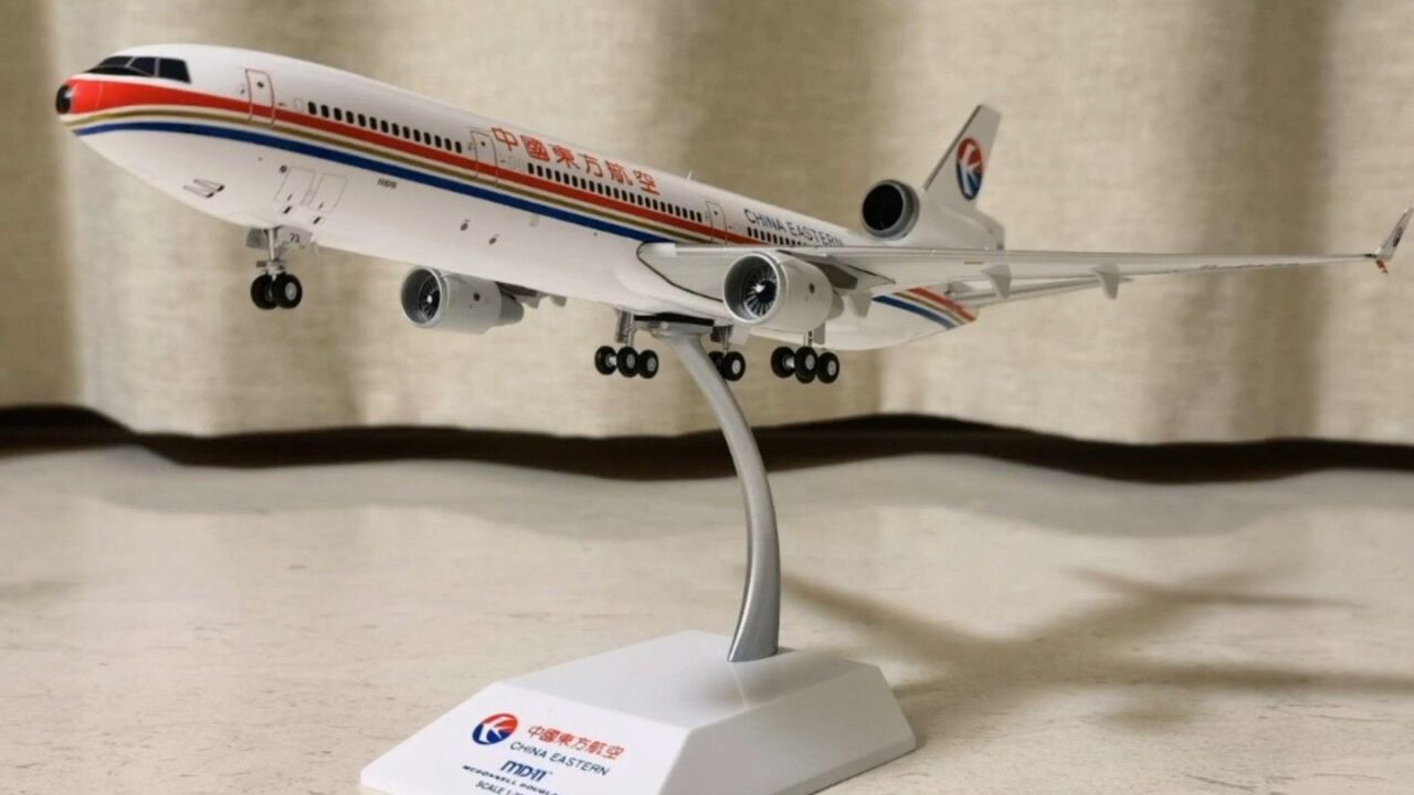 开箱jc wings 1:200东航md11 b2173