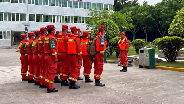 厉兵秣马 枕戈待旦 快来看超酷“蓝朋友”在骄阳下“乘风破浪”