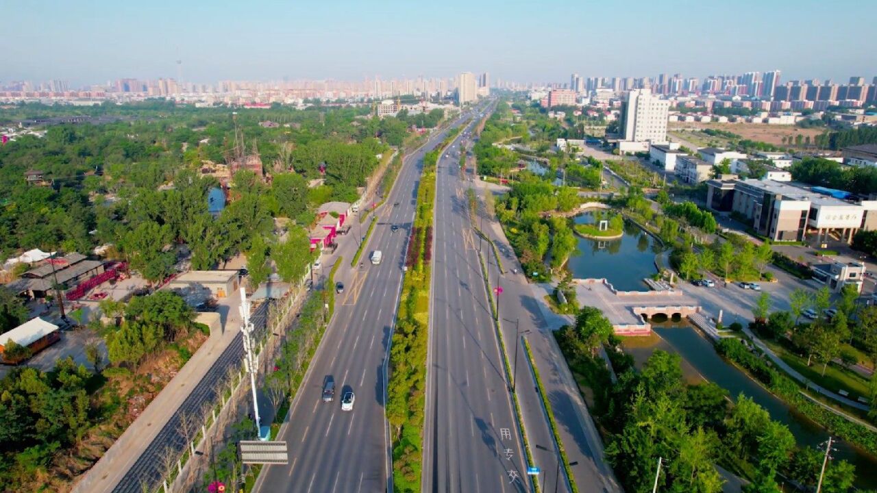 航拍开封东京大道中段美丽夏日街景