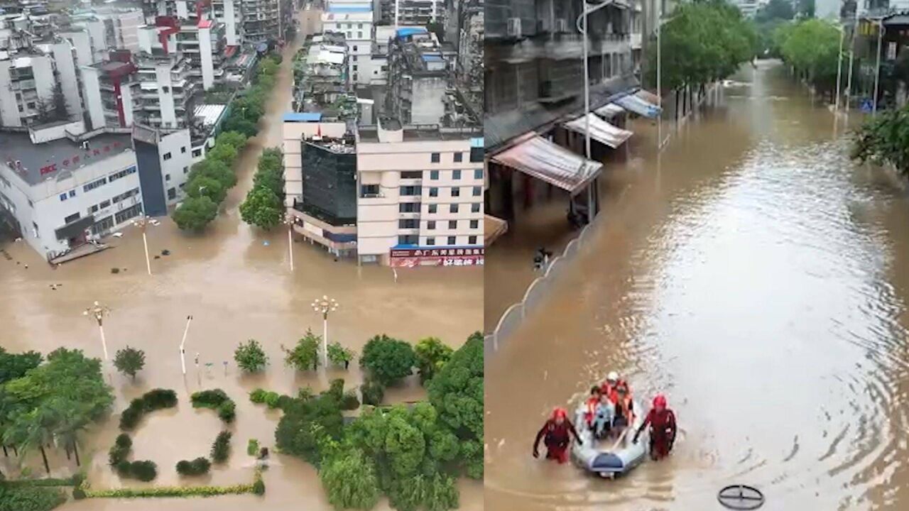 航拍福建三明暴雨:城区多处被淹水深达腰部 消防出动橡皮艇救援