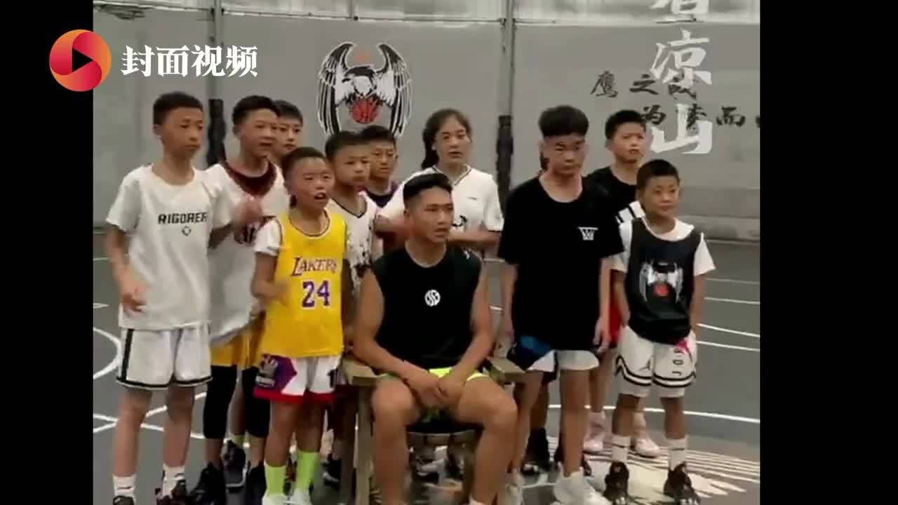 四川大凉山黑鹰篮球队被NBA传奇球星艾弗森点赞,故事被改编成电影