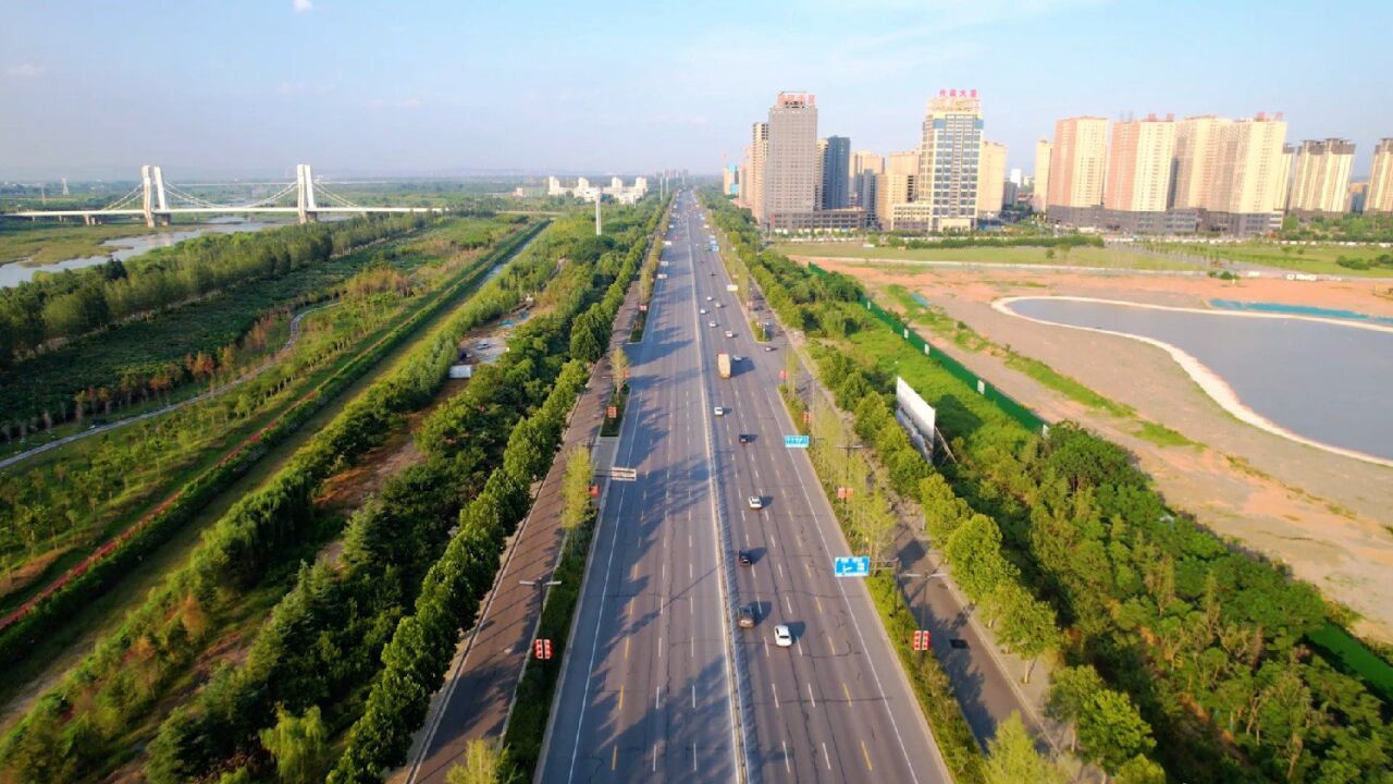 洛阳市傍晚的开元路美丽街景