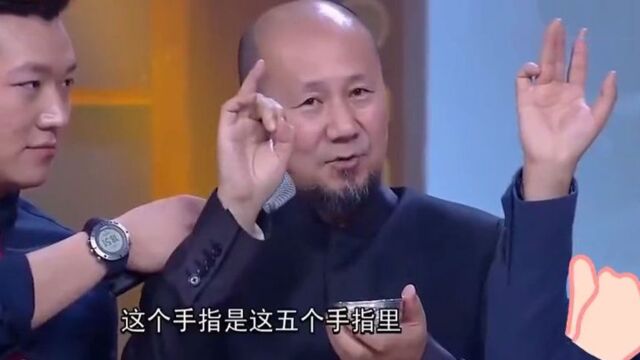 腾格尔酒量到底有多好?葡萄酒一瓶一瓶喝,45度白酒能喝2斤!