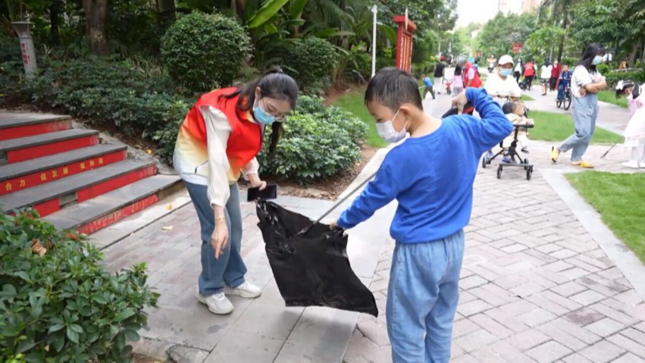 大亚湾区开展“践行垃圾分类ⷦœ绝高空抛物”主题活动