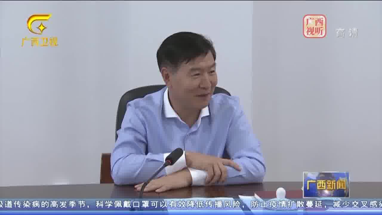 刘小明在南宁教育园区宣讲党的二十大精神