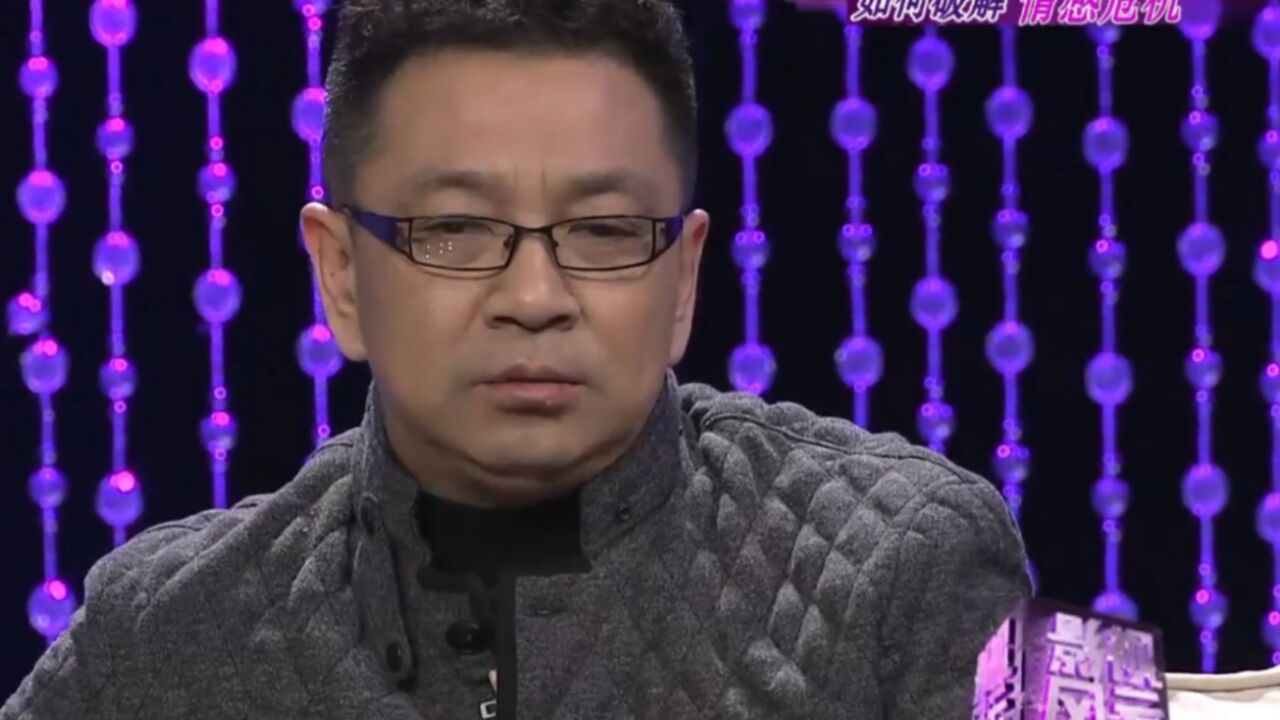 演员周小斌现场夸赞妻子,全职太太太不容易,花式疼媳妇儿