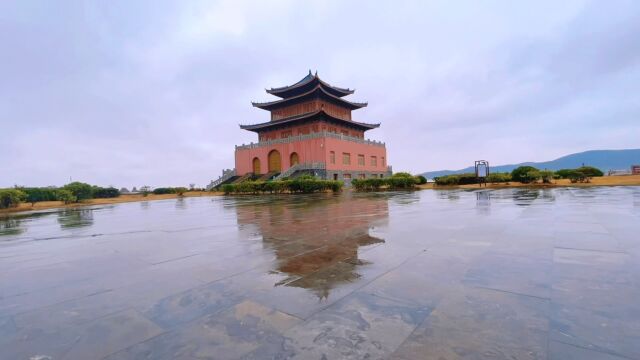 下雨天来海边怎么拍照?寻找建筑物倒影!舟山鹿栏晴沙雨天延时霸气场面合辑