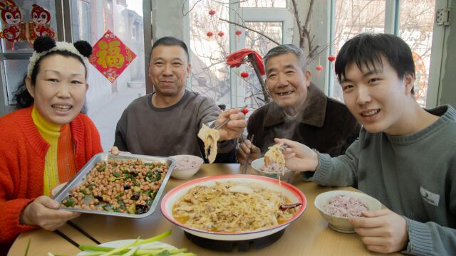 老妈嘴馋酸菜,会成切大片五花肉炒酸菜,酸爽过瘾,开胃又下饭