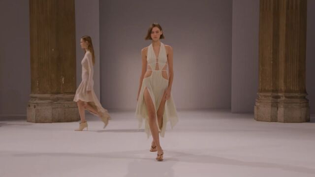 意大利女装品牌Philosophy di Lorenzo Serafini 2024年SS秀场