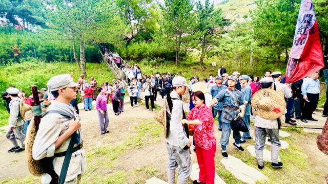 红色六盘山:山上沉浸游,山下宿民居