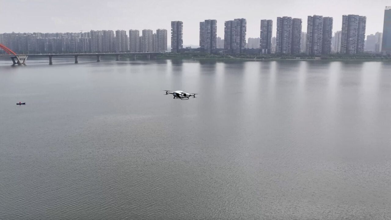 湖南搭建全国首个飞行汽车跨江运行场景 小鹏汇天首飞成功