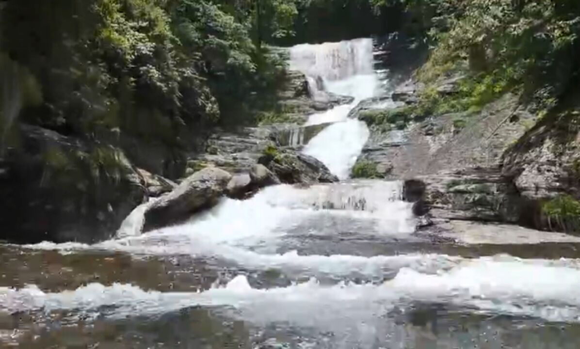 航拍:山清水秀润桑植