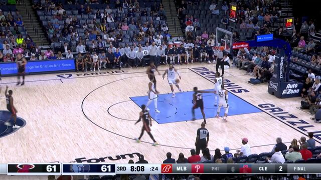 邓肯-罗宾逊vs灰熊集锦 全场狂轰29分5记三分箭箭穿心