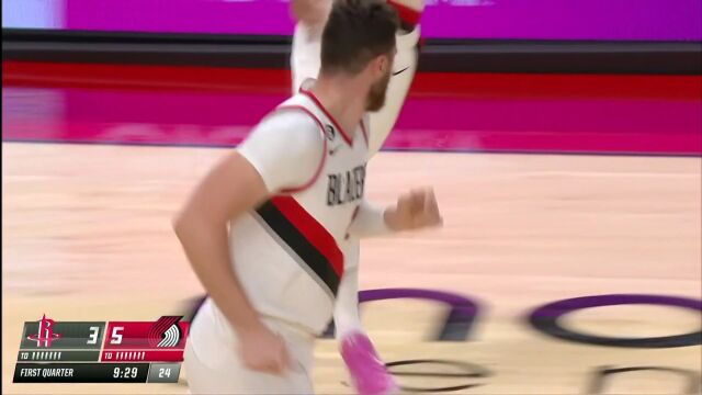 格兰特长传连线 努尔基奇转身勾手稳稳打成
