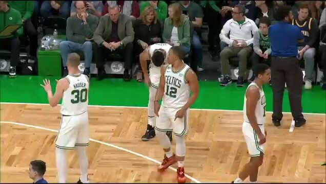NBA常规赛：公牛vs凯尔特人第2节英文原声回放
