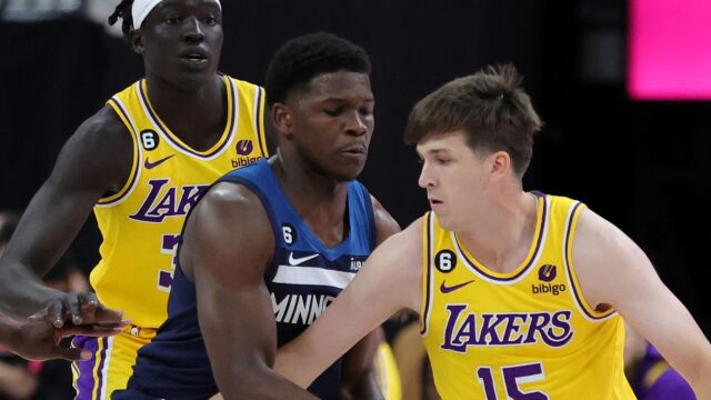 NBA季前赛：森林狼vs湖人第2节中文解说回放