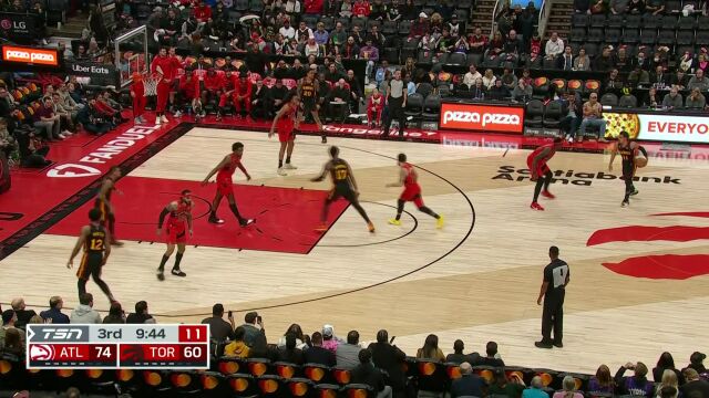 NBA常规赛：老鹰vs猛龙第3节中文解说回放