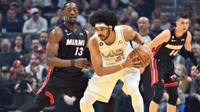 NBA·热火100-97骑士