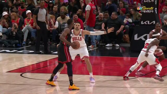  NBA常规赛：热火vs公牛第3节中文解说回放