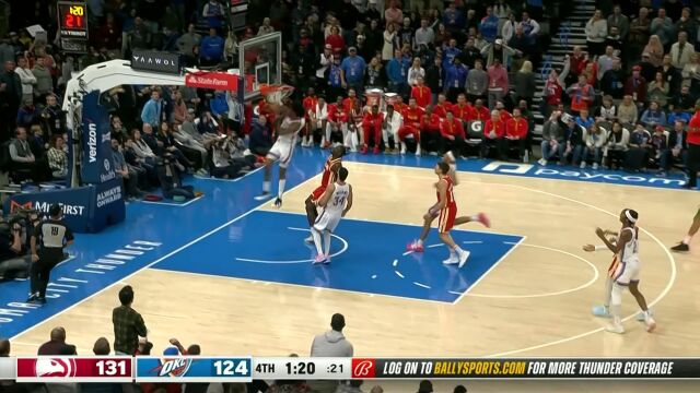 杰伦威廉姆斯大帽特雷杨后 再送单臂暴扣让雷霆起死回生