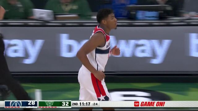 在自己的甜点位怎能投丢 八村垒急停中投稳稳命中