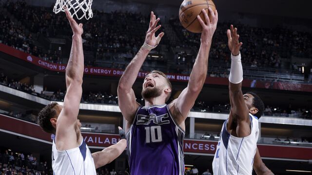 萨博尼斯vs独行侠集锦 全场22+14突破快下助队取胜