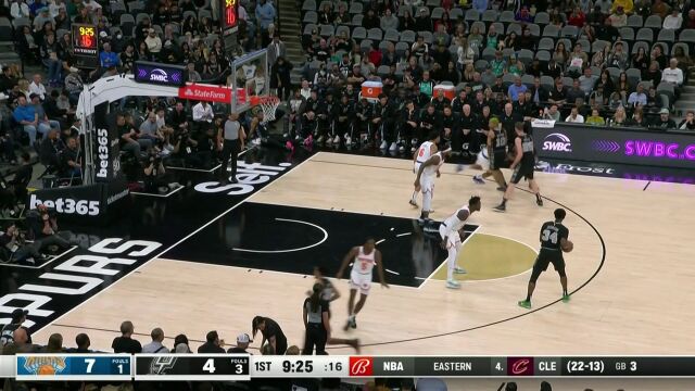 NBA常规赛：尼克斯vs马刺第1节中文解说回放