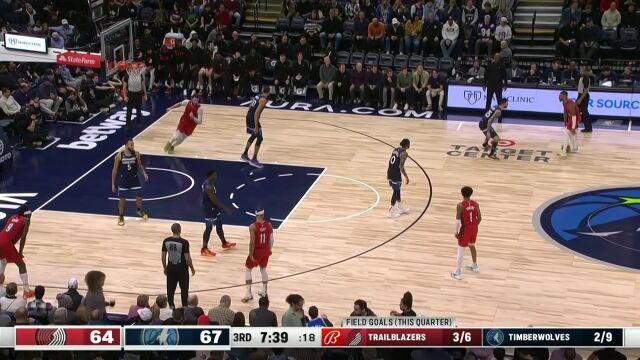 灵蛇出洞穿越火线 利拉德撕碎对手整条阵线反手上篮