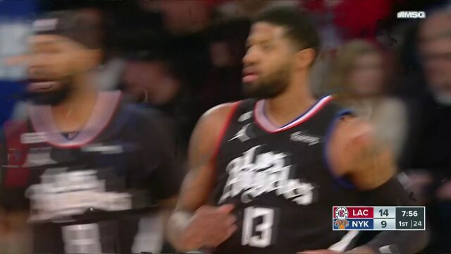 无解进攻轰炸防线 卡椒组合连续发难扩大分差