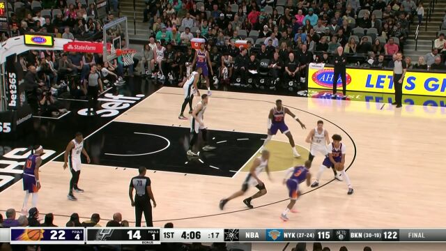 麦克德莫特直接抢断得手顺势推反击 回传索汉跟进上篮