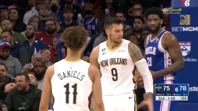 不止在电影中做主角！埃尔南戈麦斯篮下制霸硬刚恩比德