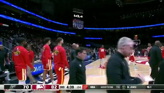 NBA常规赛：马刺vs老鹰第3节中文解说回放