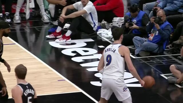 气吞万里如虎！阿夫迪亚切入油漆区大马金刀暴力虐框