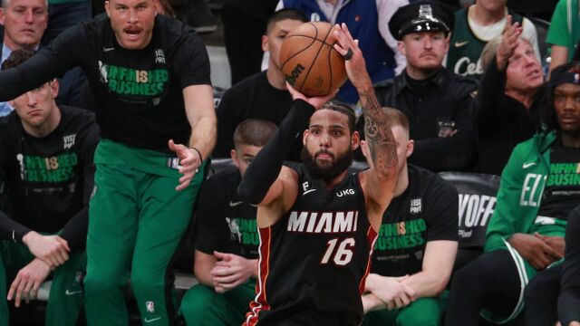 马丁vs凯尔特人集锦 全场26+10超高效率赢球绝对功臣