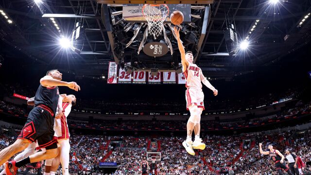 公牛vs热火精华回放 巴特勒31分斯特鲁斯7记三分热火淘汰公牛