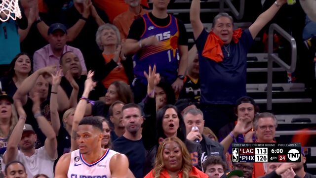 攻传两端皆有建树！布克弧顶冷血三分+仙人指路串联全队