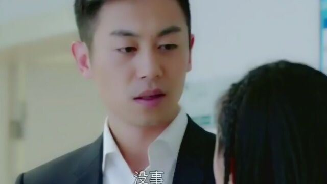 赵晓亮来医院看望前妻,没想到现女友也赶了过来,这下可热闹了