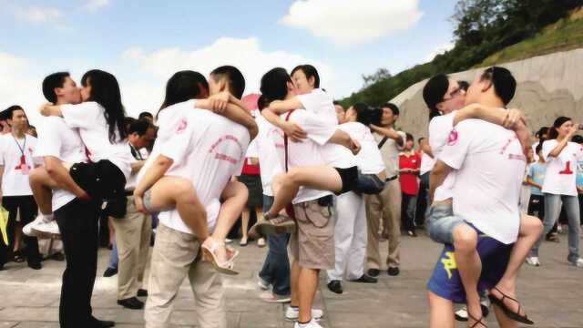 扎心!中国最新男女比例出炉,七夕情人节你注定一个人过了