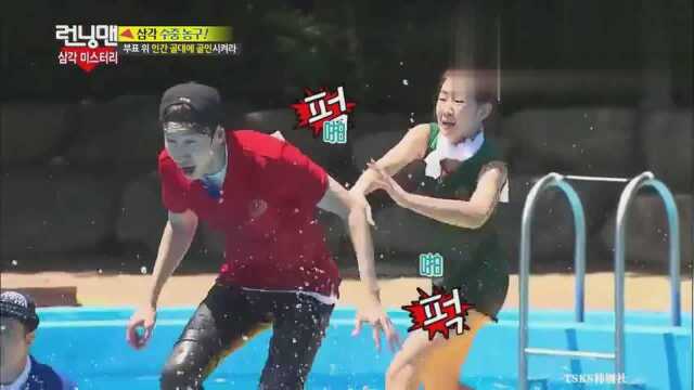 Running Man:文反弹咬哈哈屁股,EOX:苏亚雷斯、苏亚雷斯!