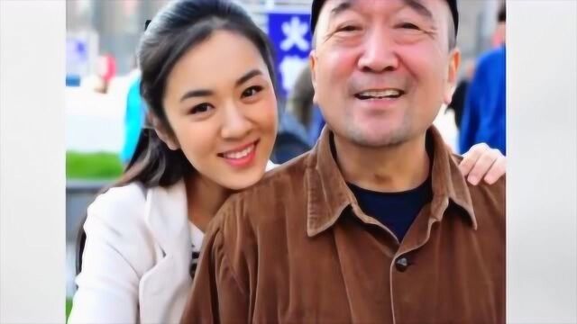 72岁李保田一家近照曝光,妻子美若天仙,子孙满堂真令人羡慕呀!