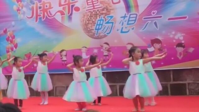 六一可爱萌娃幼儿舞蹈《幸福的脸》,真是萌萌哒!