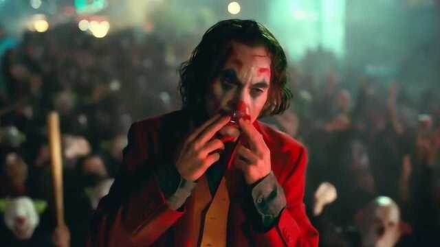 电影《Joker》高能片段:小丑用血画出笑脸,哥谭市陷入罪恶深渊