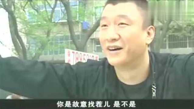 刘华强买西瓜问瓜包不包熟,一言不合就拿刀,霸气!